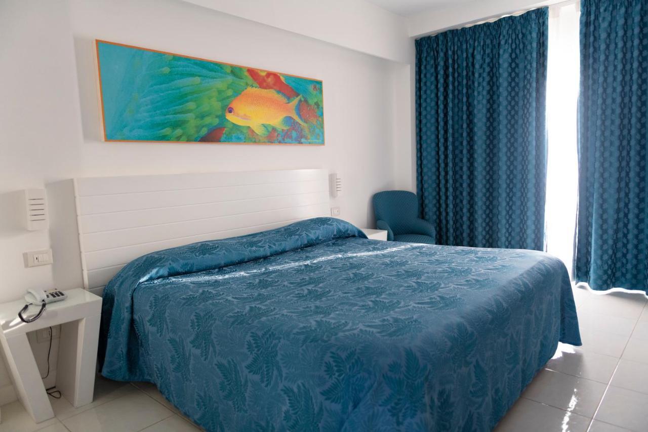 Hotel Miramare Stabia Кастелламмаре-ди-Стабия Экстерьер фото